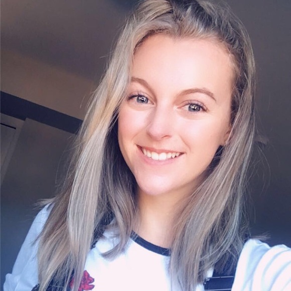 Meet your Posher, Gemma - Picture 1 of 1